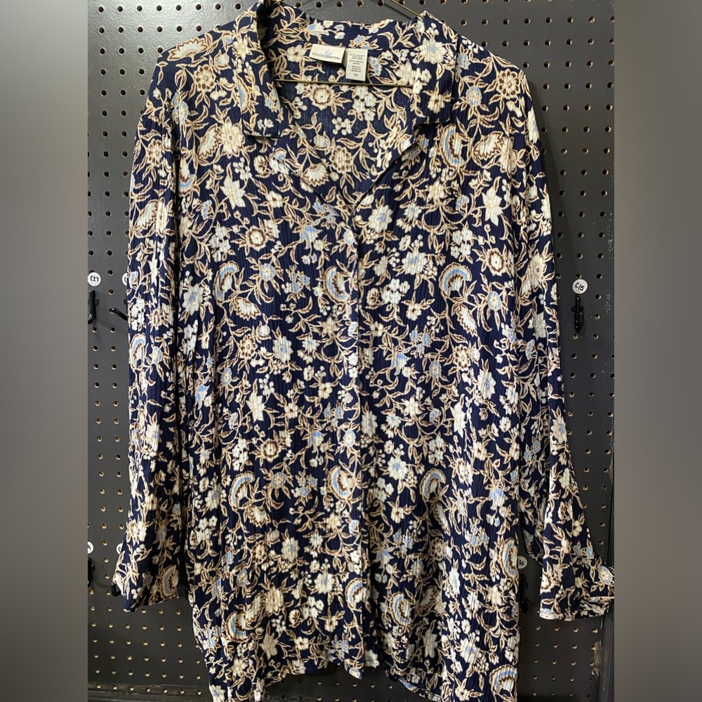 Jaclyn Smith women’s 3X top 100% Raylon used